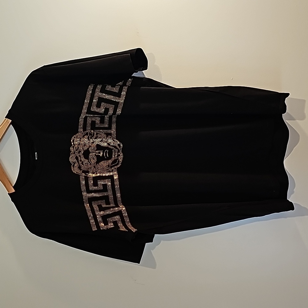 NWOT GG PREMIUM CLOTHING, T-Shirt, Gg design with face, Gold Rhinestones, XL